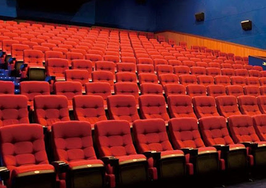 صندلی سینمایی تاشو